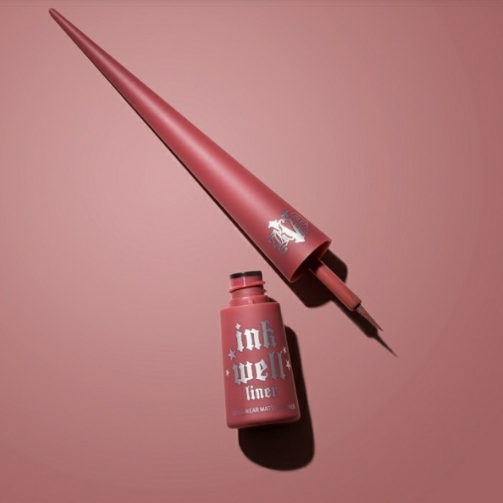 KAT VON D INK WELL LONG-WEAR Matte Eyeliner Lolita